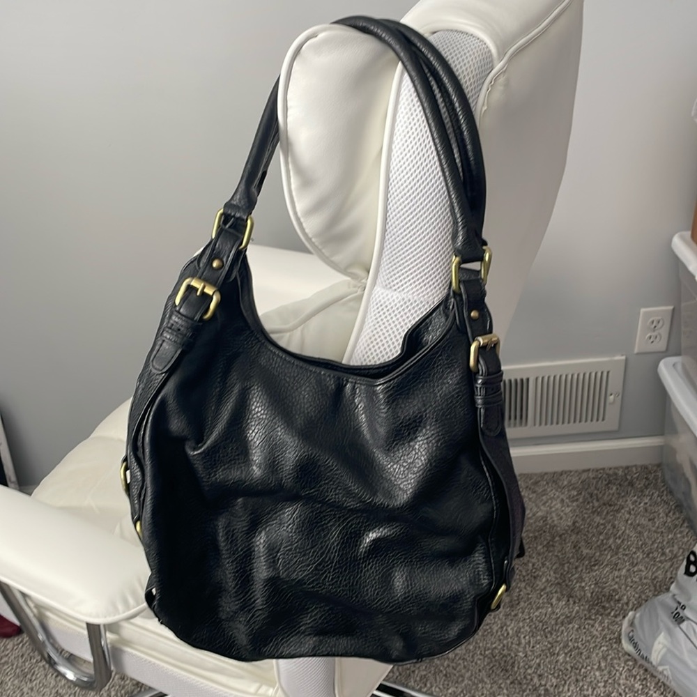 *Sold on Facebook Market* Black Purse